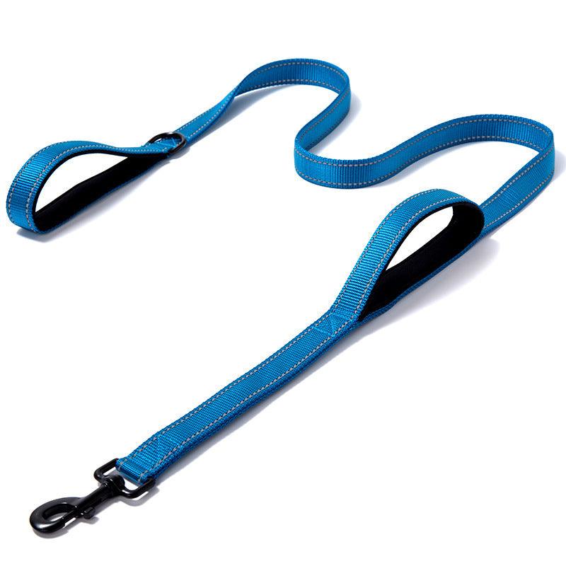 Light reflective leash